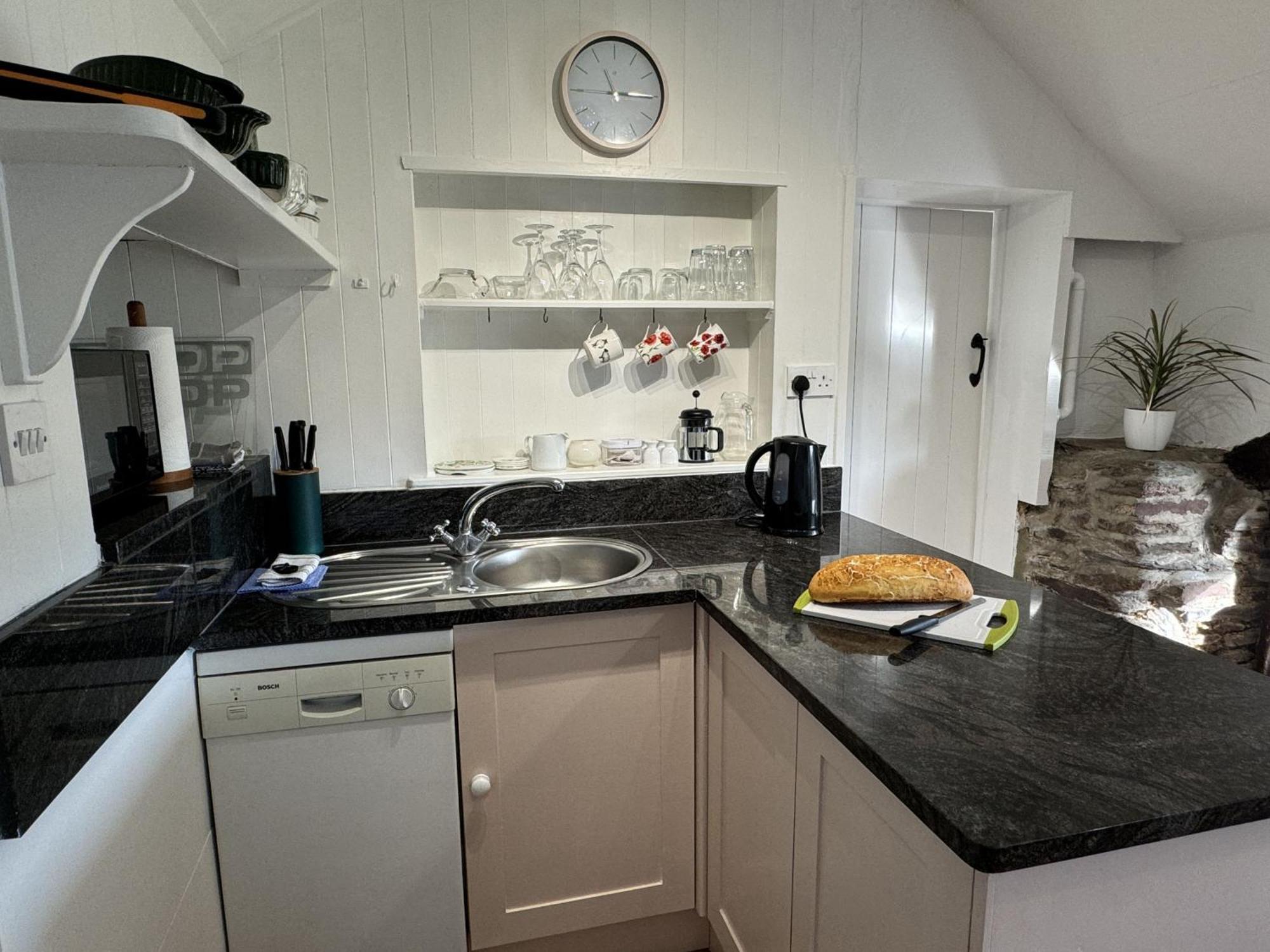 Greenswood - Cosy Cottage, Rural Location, Beautiful Landscaped Gardens With Pond And