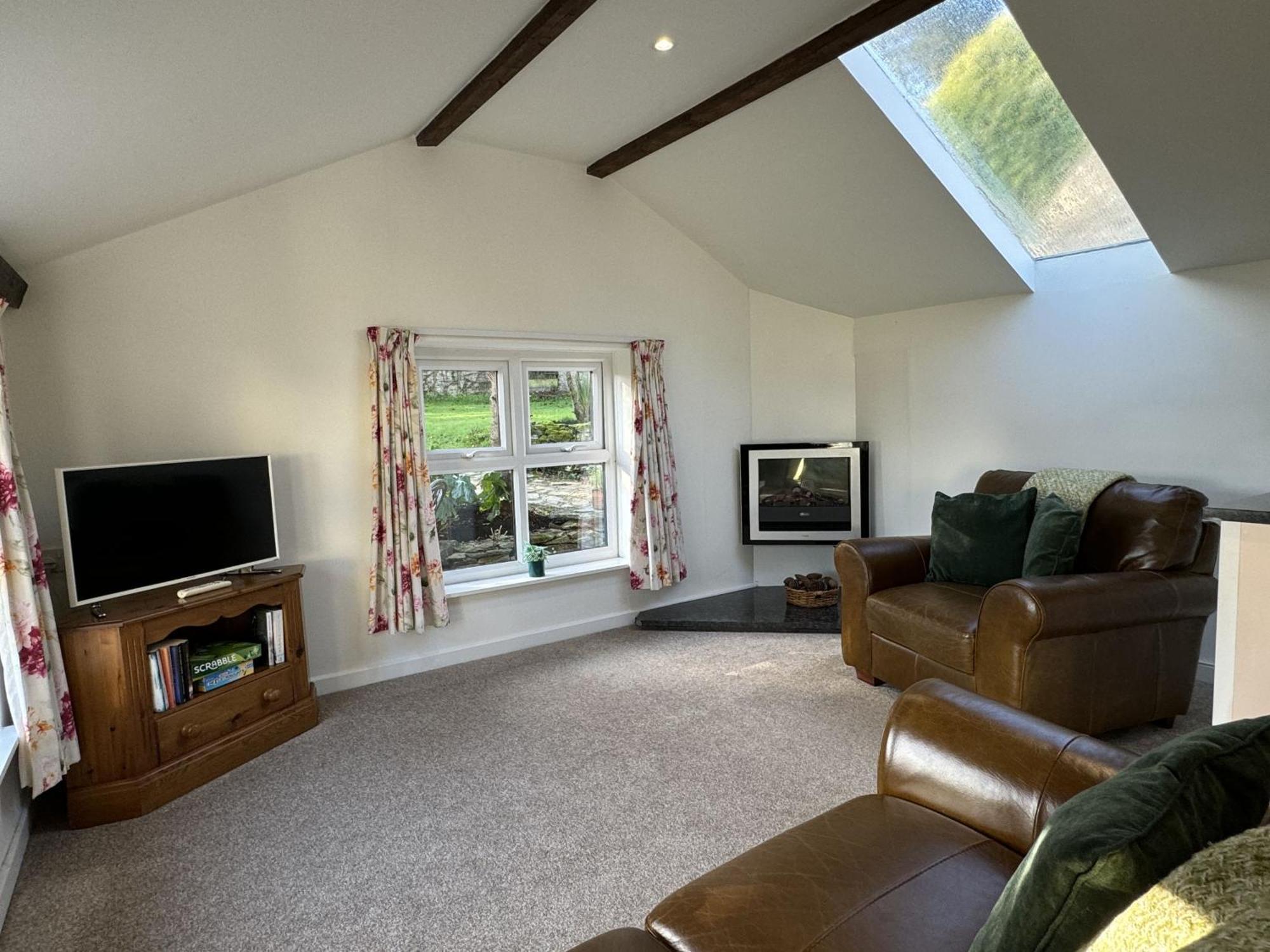 Holiday home Greenswood - Cosy Cottage, Rural Location, Beautiful Landscaped Gardens With Pond And Dartmouth
