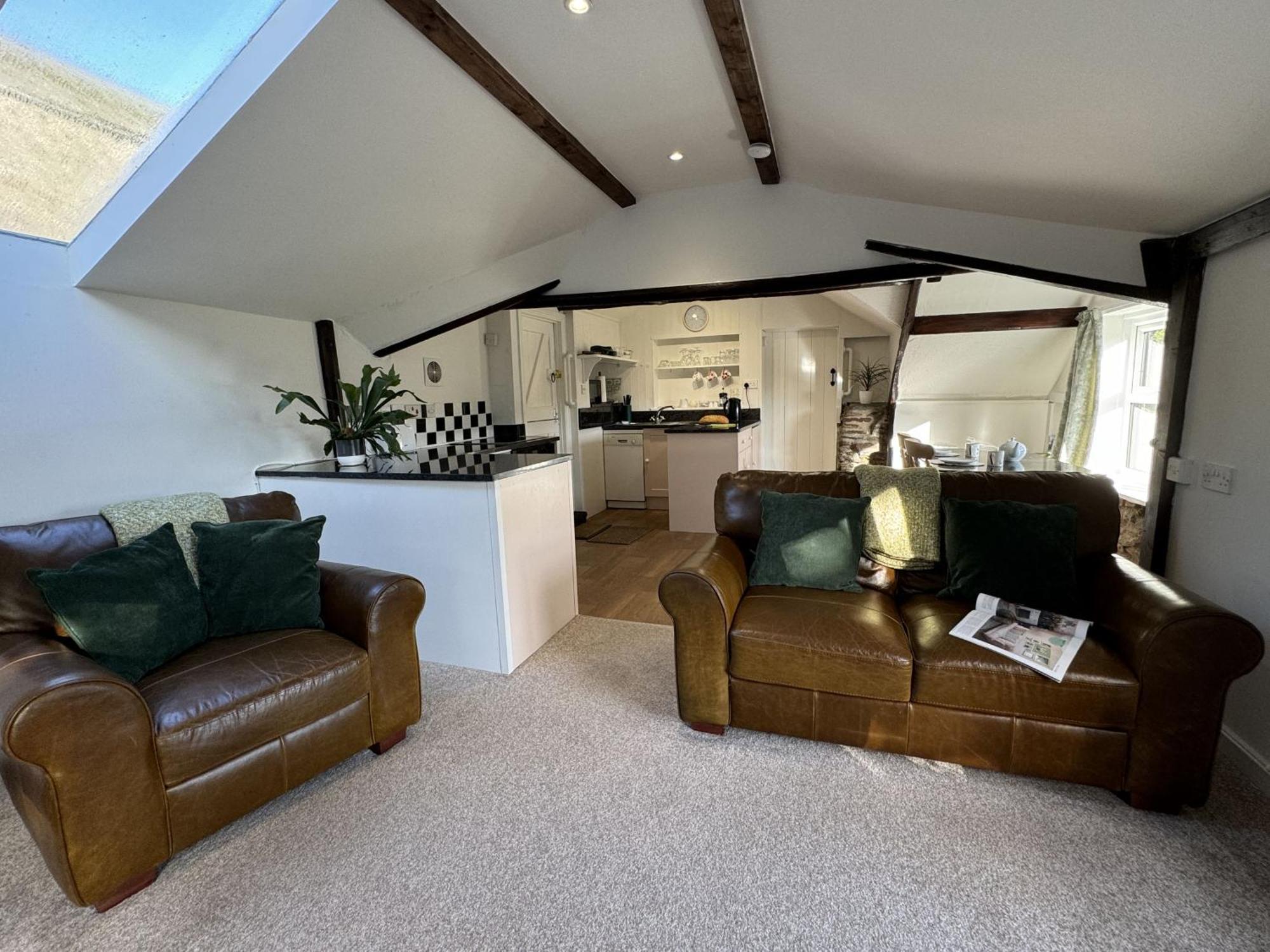 Holiday home Greenswood - Cosy Cottage, Rural Location, Beautiful Landscaped Gardens With Pond And